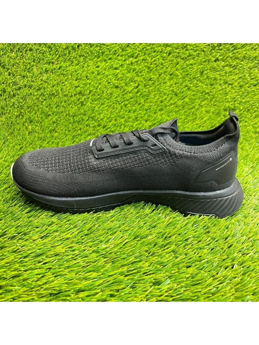 Flux Adapt Waterproof Runner Stealth Black Mens Size 8 Barefoot Running Shoes